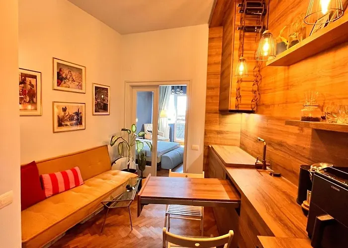 Апартаменты Balcony View Downtown *