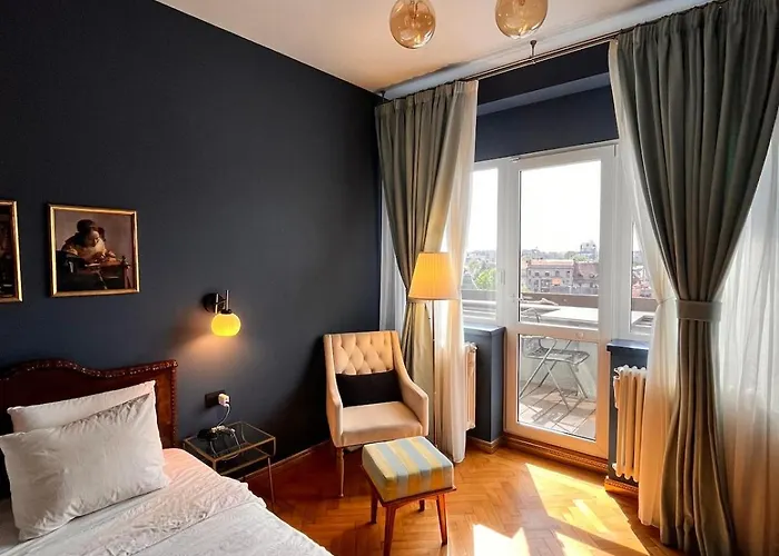 Balcony View Downtown *