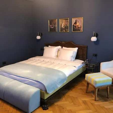 Balcony View Downtown *