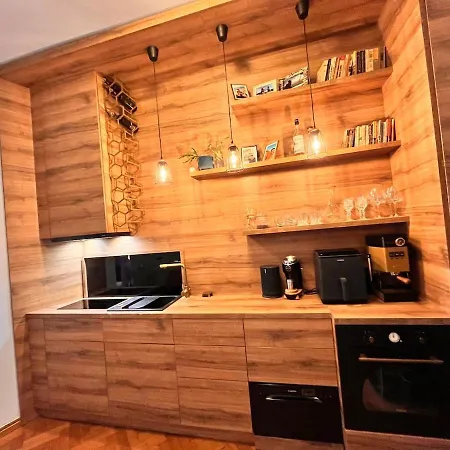 Balcony View Downtown * בוקרשט