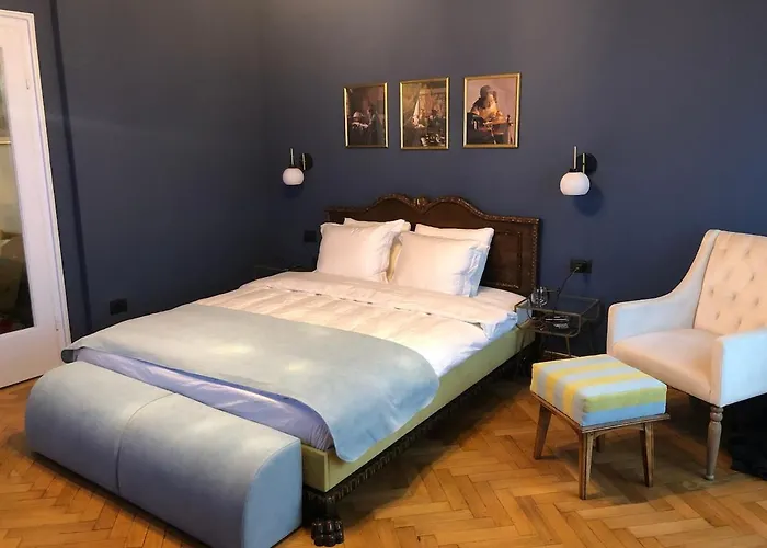 Balcony View Downtown *