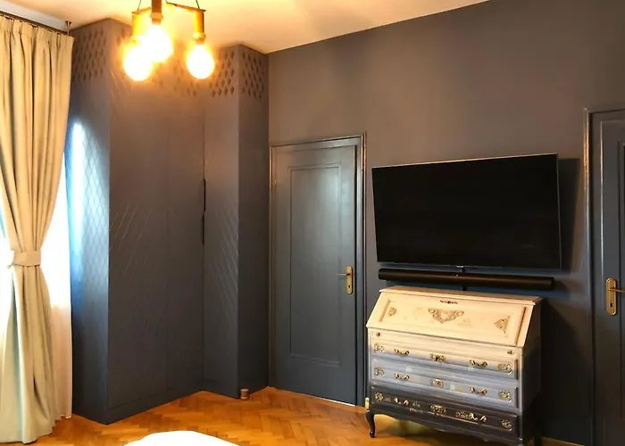 Balcony View Downtown *