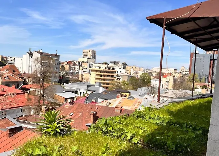 Balcony View Downtown * Boekarest