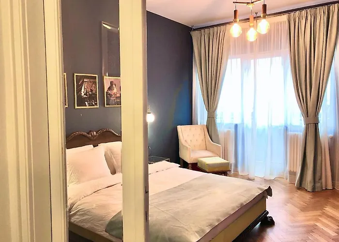 Balcony View Downtown Appartement